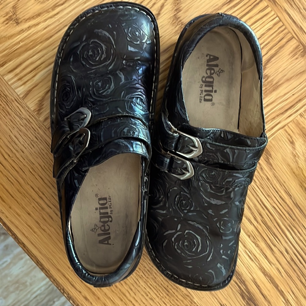 Algeria Shoes Size 10